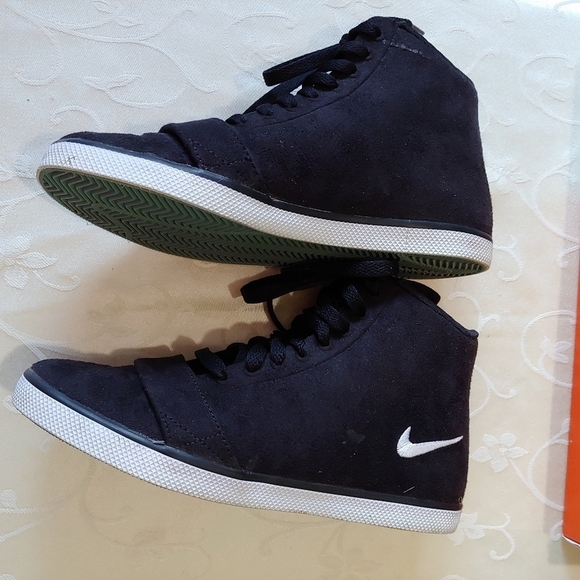 Nike 6.0 Balsa Mid Lite Size 6.5 Black Sneakers - Picture 5 of 8